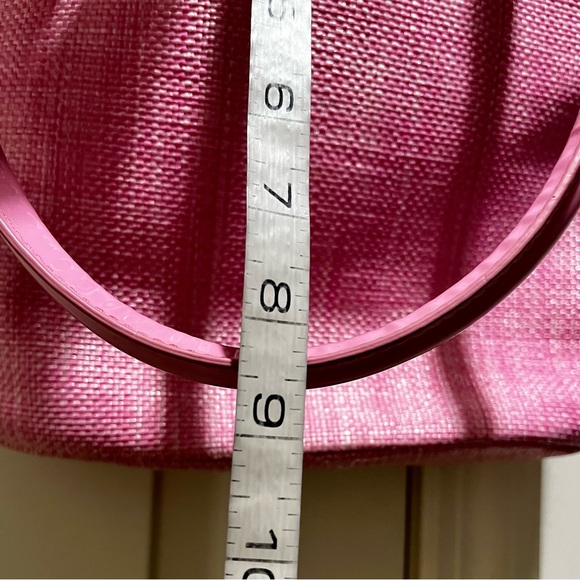 Gerolamo pink straw handbag with charms and chain link - Picture 15 of 16